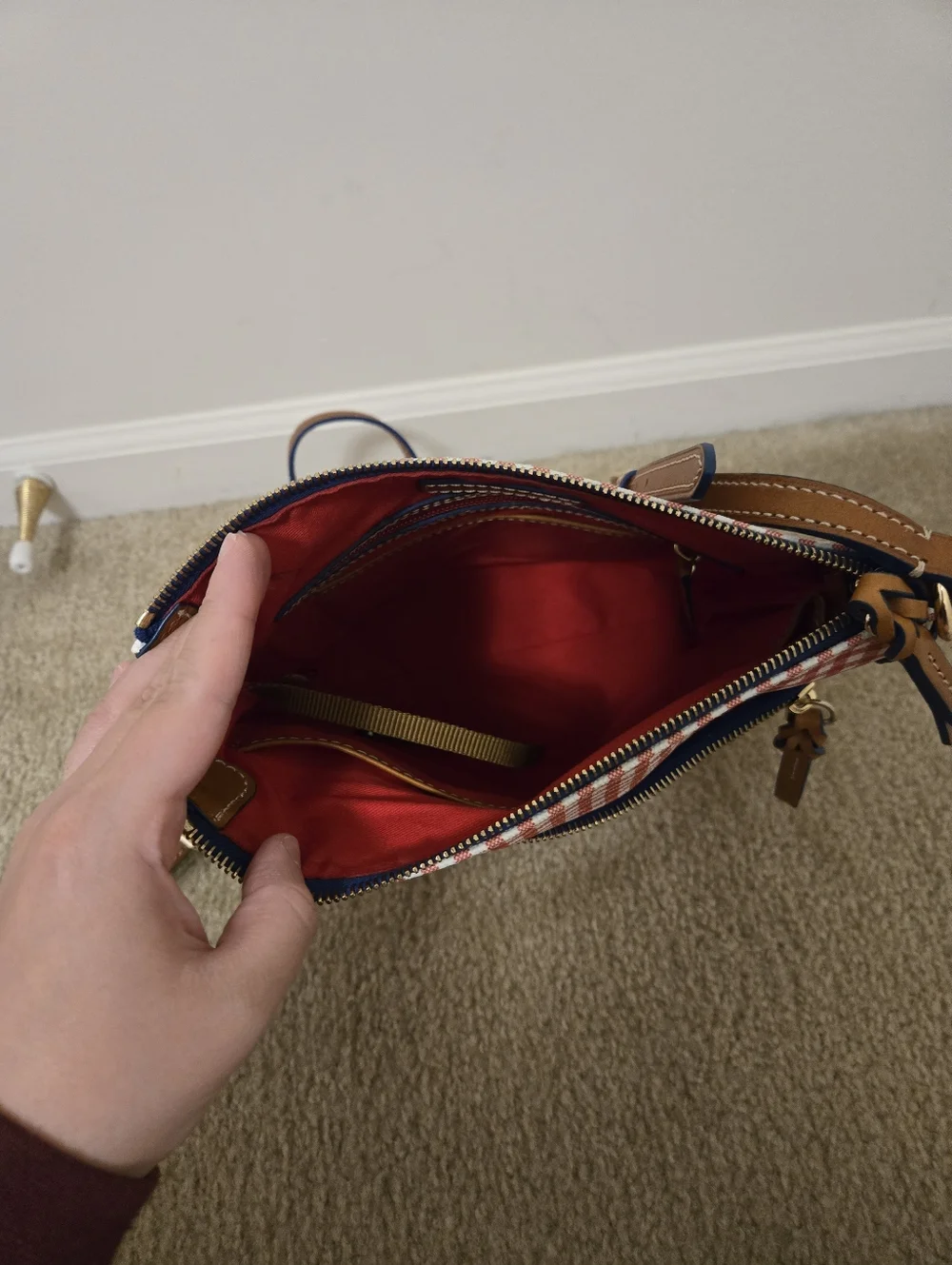 Dooney And Bourke White/Red Gingham Pattern Messenger Crossbody Bag - Picture 6 of 10